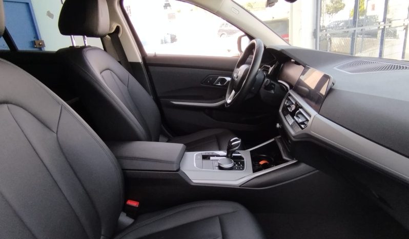 BMW 320d Touring completo