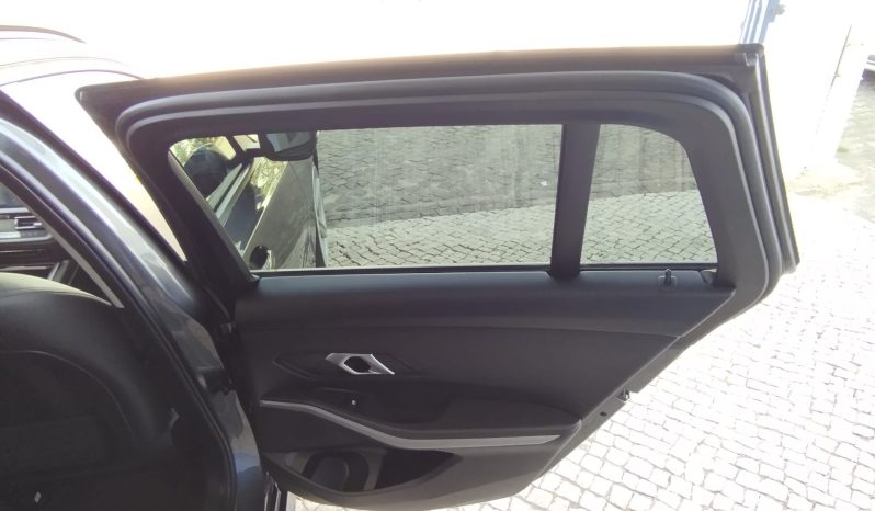 BMW 320d Touring completo