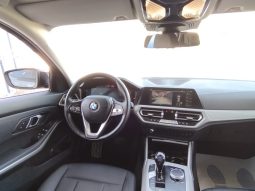 BMW 320d Touring completo