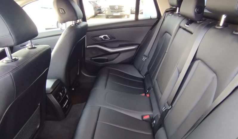 BMW 320d Touring completo