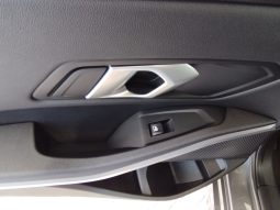 BMW 320d Touring completo