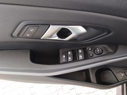 BMW 320d Touring completo