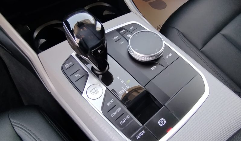 BMW 320d Touring completo