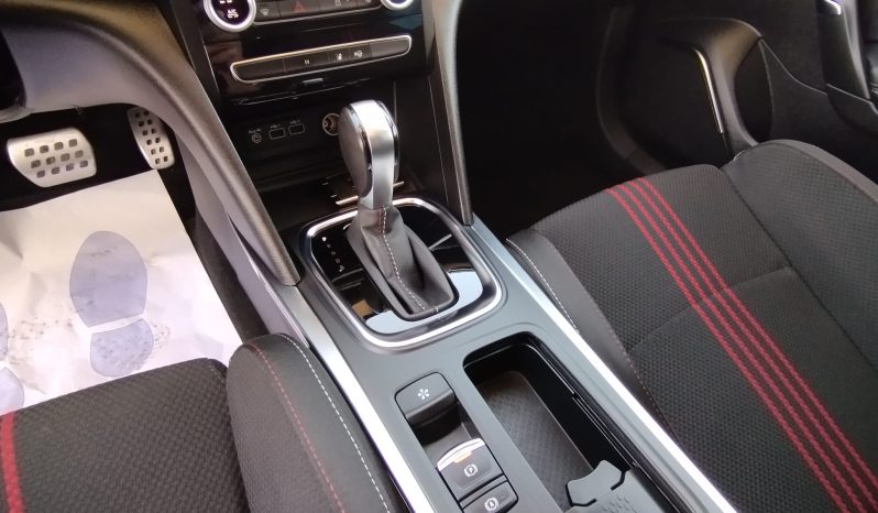Renault Megane Plug-In R.S. Line completo