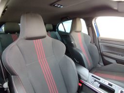 Renault Megane Plug-In R.S. Line completo