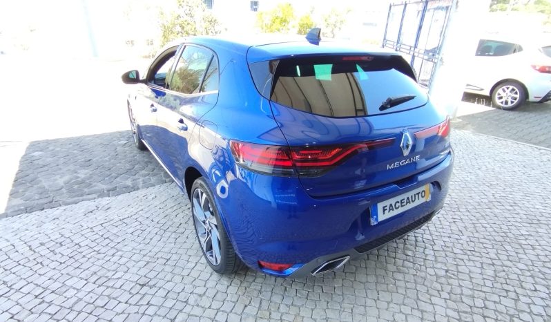 Renault Megane Plug-In R.S. Line completo