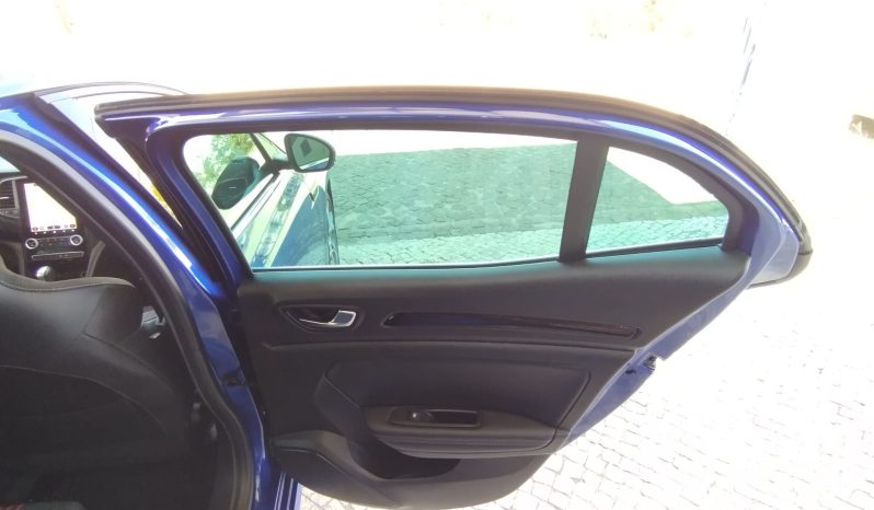 Renault Megane Plug-In R.S. Line completo
