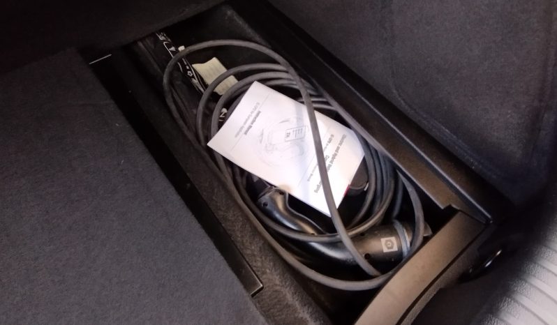 Renault Megane Plug-In R.S. Line completo