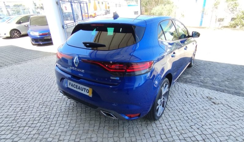 Renault Megane Plug-In R.S. Line completo