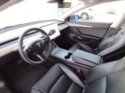 Tesla Model 3 completo