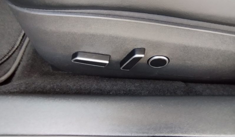Tesla Model 3 completo