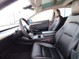 Tesla Model 3 completo
