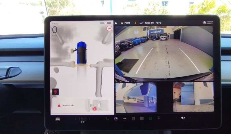 Tesla Model 3 completo
