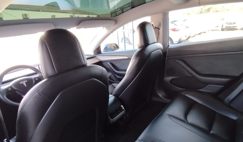 Tesla Model 3 completo