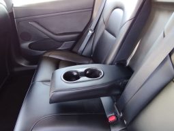 Tesla Model 3 completo