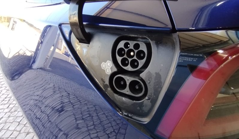 Tesla Model 3 completo