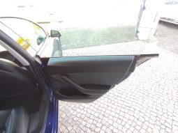 Tesla Model 3 completo