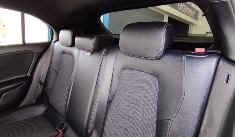 Mercedes A180 d completo