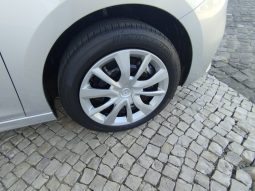 Opel E-Corsa completo