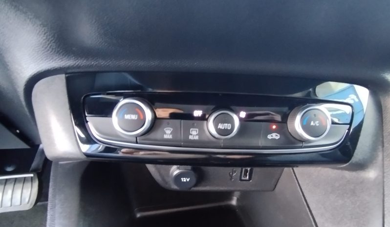 Opel E-Corsa completo