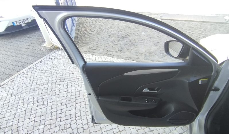 Opel E-Corsa completo