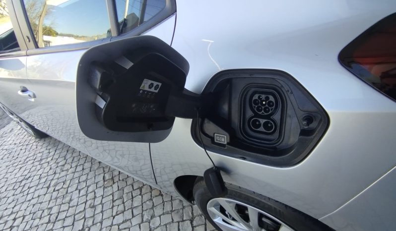 Opel E-Corsa completo