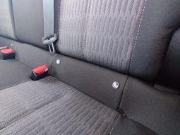 Opel E-Corsa completo