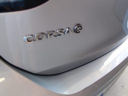 Opel E-Corsa completo