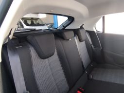 Opel E-Corsa completo