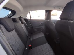 Opel E-Corsa completo