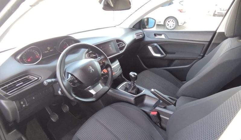 Peugeot 308 completo