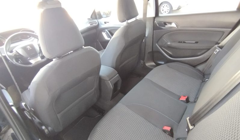 Peugeot 308 completo
