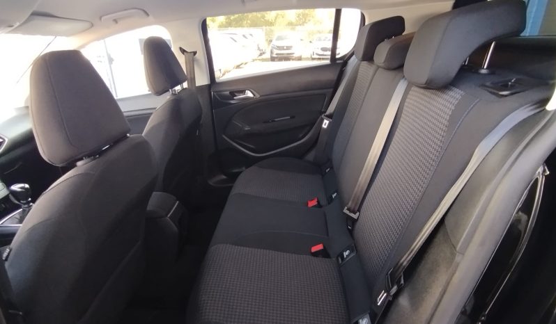 Peugeot 308 completo
