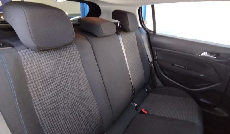 Peugeot 308 completo