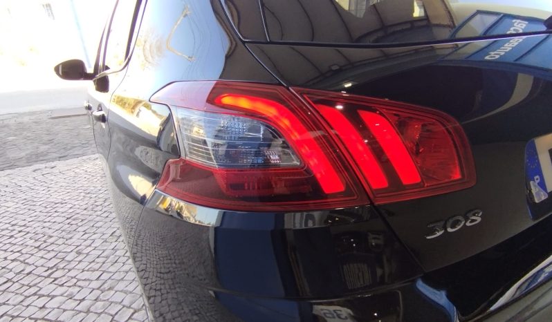 Peugeot 308 completo