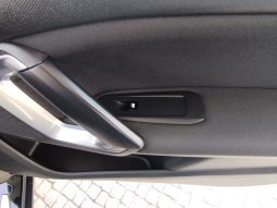 Peugeot 308 completo