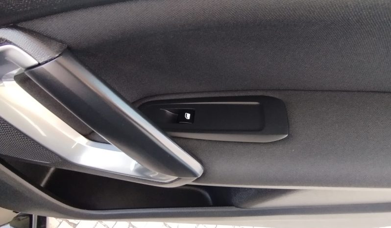Peugeot 308 completo