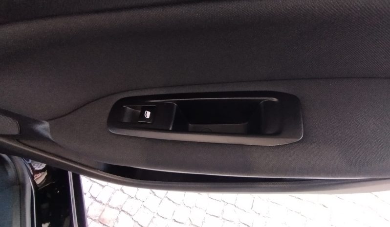 Peugeot 308 completo