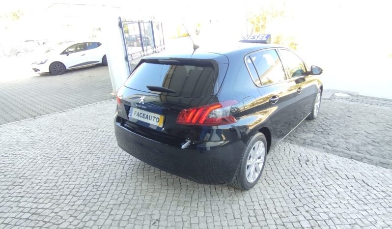 Peugeot 308 completo