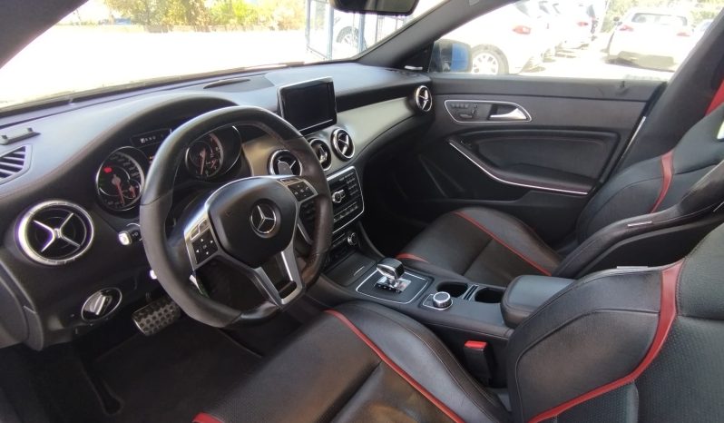 Mercedes Cla 45 AMG completo