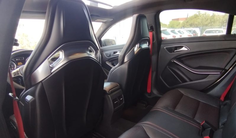 Mercedes Cla 45 AMG completo