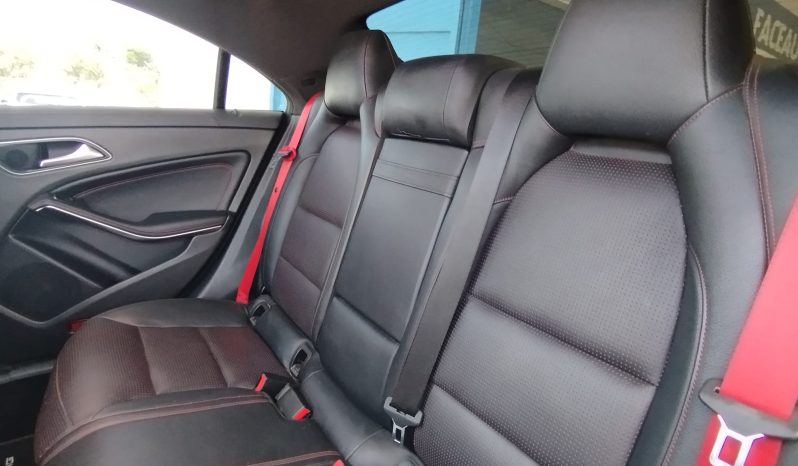 Mercedes Cla 45 AMG completo