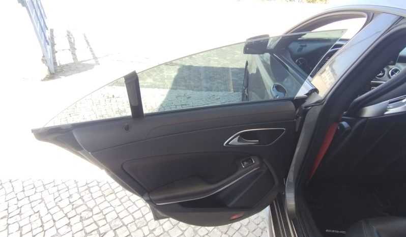 Mercedes Cla 45 AMG completo