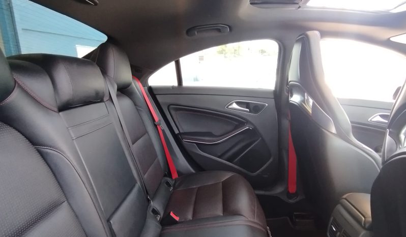 Mercedes Cla 45 AMG completo