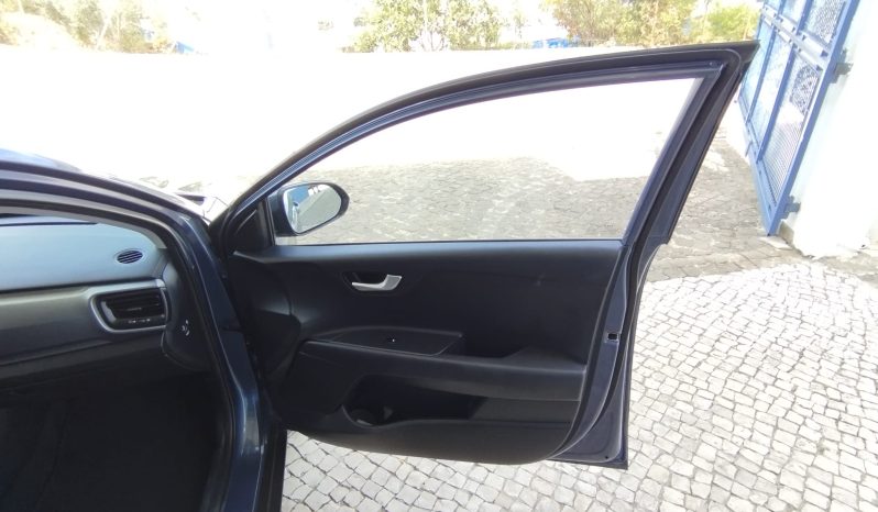 Kia Stonic 1.0 T-GDi completo