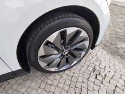 Skoda ENYAQ 80 completo