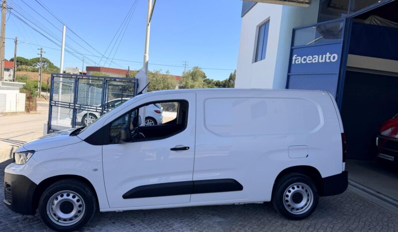 Peugeot Partner completo