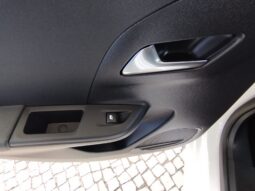 Opel e-Corsa completo