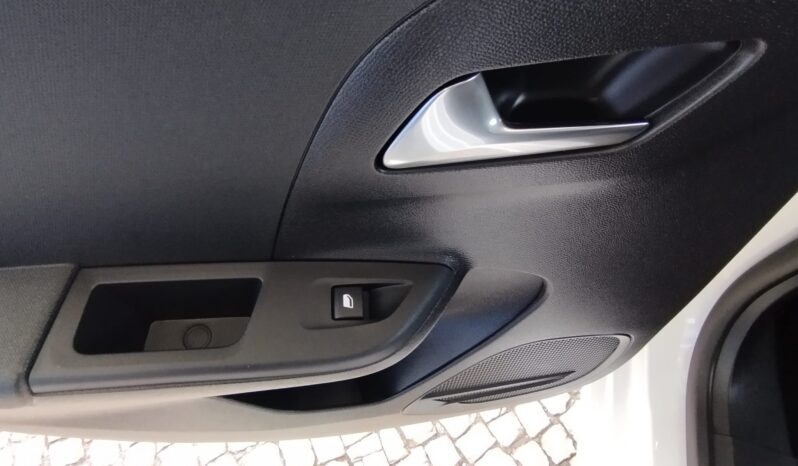 Opel e-Corsa completo