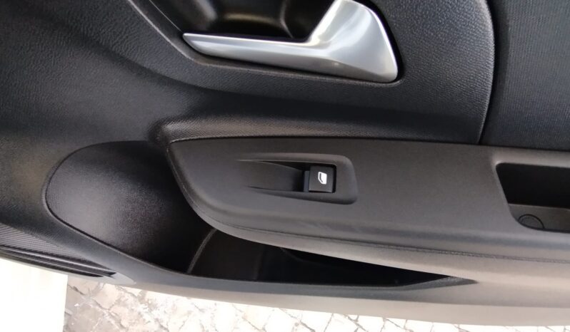 Opel e-Corsa completo